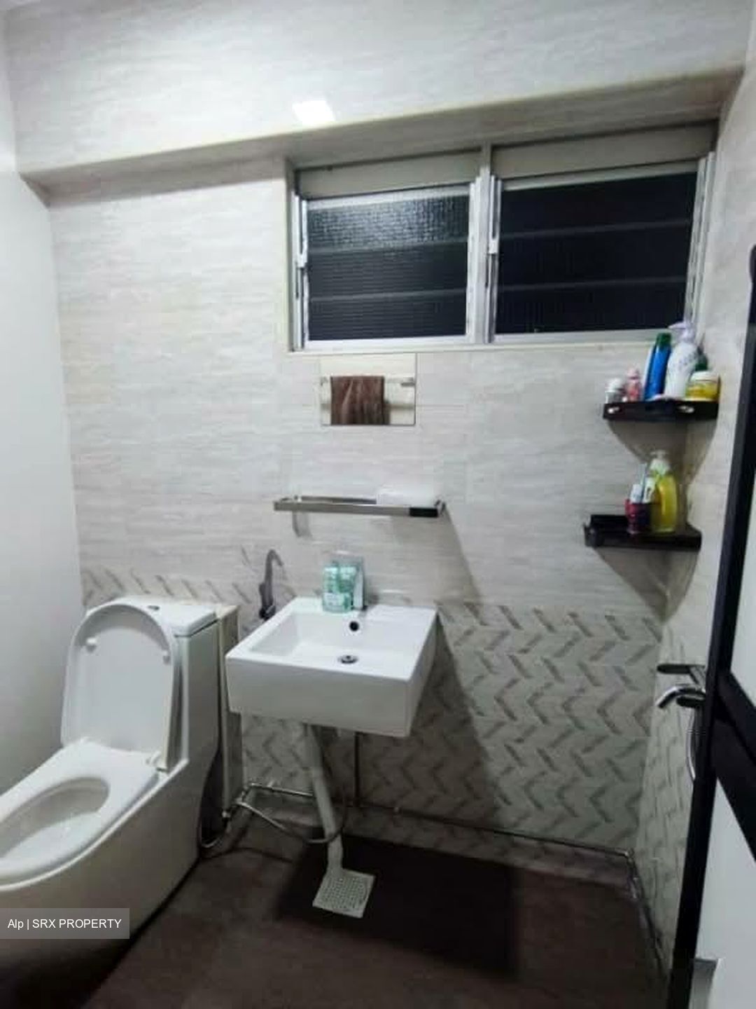 Blk 249 Hougang Avenue 3 (Hougang), HDB 5 Rooms #532644111